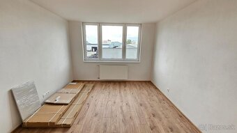 VIVAREAL BYT S GARÁŽOU 3 izb. byt, uzatvorený pozemok BD, - 3