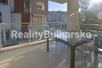 Na prodej: prostorný a plně zařízený apartmán 3+kk jen 450m - 3