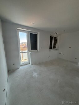 Mirareal- Na predaj 2 izb.byt-Novostavba - 3