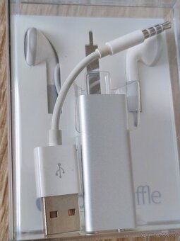 Apple iPod Shuffle 3th Generation, Hudobný prehrávač - 3