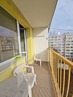 Veľký 2 izb. byt, 58m2 + loggia, prenájom, Krosnianska 77, K - 3