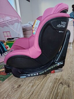 Britax Römer Dualfix M i- size, wine rose 2021 - 3