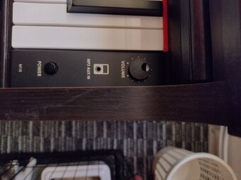 Elektronické piano KURZWEIL - 3