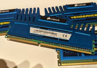 DDR3 RAM s chladičom - 3