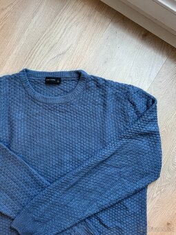 Modrý sveter - 3