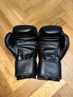 Boxerské rukavice Venum - 3
