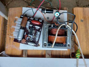 Suciastky zo starej reprobedne - 3