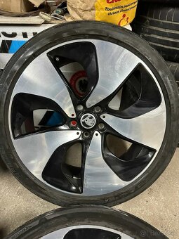 4ks alu disky 5x112 R20 - 3