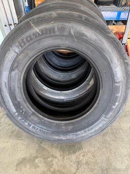 Pneu Barum 315/70R 22,5 - 3