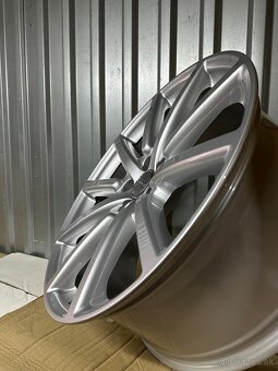 Audi q5 r20 , 5x112 , vw , disky - 3