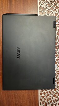 2v1 laptop MSI - 3