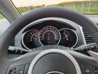 Kia Venga 1.4CRDI M6 16V My WORLD edícia. Rodinné auto. - 3