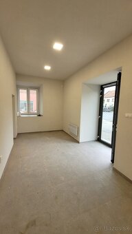 Centrum mesta ZM - prizemie - - 3