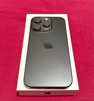 iPhone 15 Pro, Black Titanium - 3
