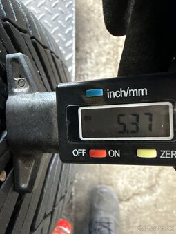 Celoročné pneu 185/60R15 viem aj prezuť - 3