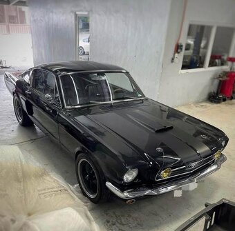 Ford mustang fastback V8 - 3