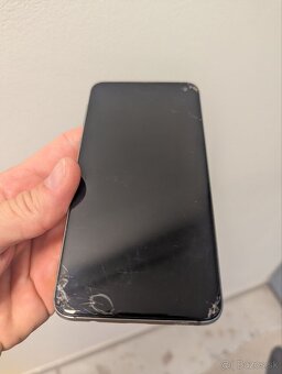 Samsung Galaxy S10e + 64 GB SD karta - 3