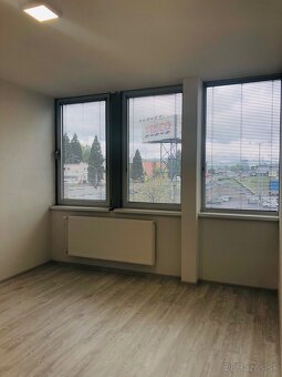 Dvojizbový byt s parkovaním. - 3