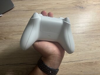 Xbox gamepad - 3
