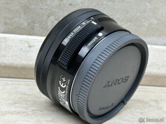 Sony E 16-50 mm f/3.5-5.6 OSS - 3