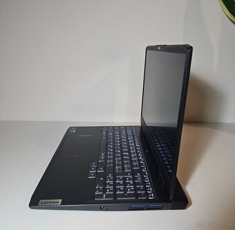 Herný notebook Intel i5 RTX 3050 DDR4 16 GB 15.6 display - 3