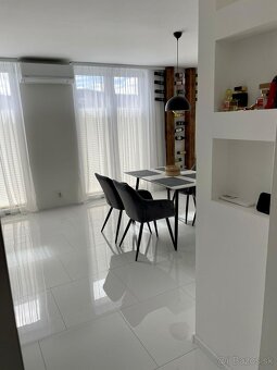 Exkluzívny 2-izbový byt s terasou, záhradkou a panoramatický - 3