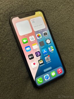 iPhone XR 64GB black - 100% batéria - 3
