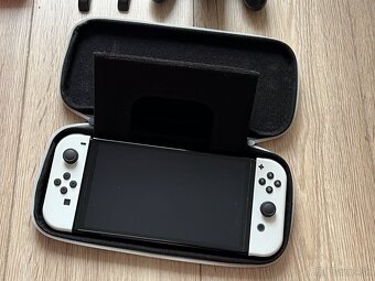 Nintendo Switch OLED v záruke - 3
