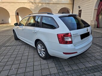 Škoda Octavia Combi 1.6 TDI M5 Ambition Navi DVD R16 Orig.KM - 3