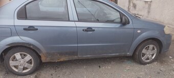 Chevrolet Aveo 1.2 - 3