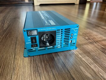 Profi sínusový menič napätia z 12 na 230V, 1000W s displayom - 3