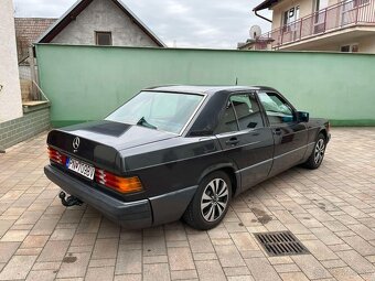 Mercedes 190E 2,0 benzin r.v:1988 - 3