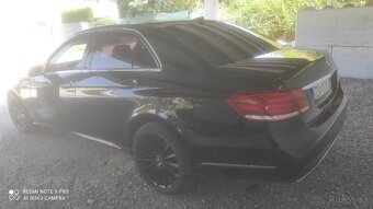 Mercedes Benz E - 3