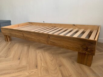Postel z dreva - 3