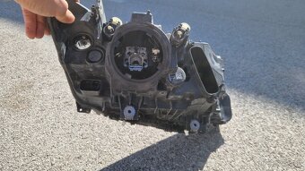 BMW F30 F31 F35 svetlomet - 3