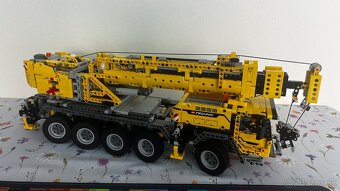LEGO Technic 42009 Mobile Crane MK II - 3