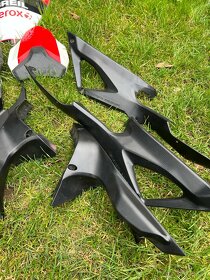 predám plasty Ducati 1098s 1198s 848 - 3