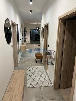 Útulné bývanie v rodinnom dome v Šali v prírodnom prostredí. - 3