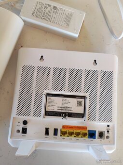 ZyXEL VMG3927 + ZTE router MF266 - 3
