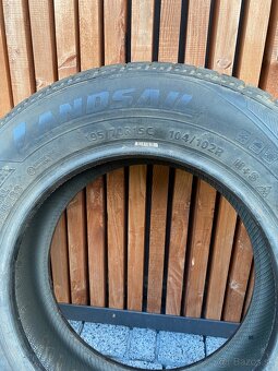 195/70 R15C 104/102R M+S - 3