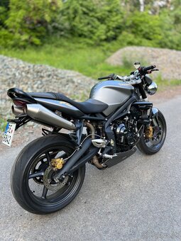 Triumph Street triple R - 3