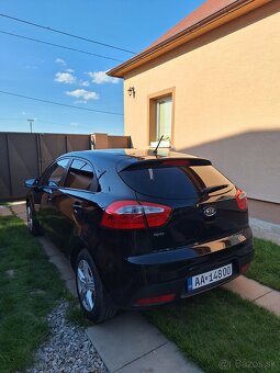 Kia Rio - 3