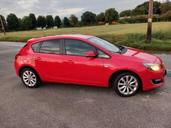 Opel Astra J 1,6 benzín 85 kw - 3