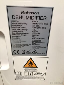 Odvlhčovač s vysokým výkonom a kapacitou pre väčšie domácnos - 3