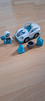 Lego Duplo 10947 Pretekarske auta - 3