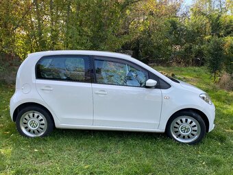 VW UP - 3