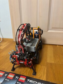 Lego 8110 - Unimog U 400 - 3