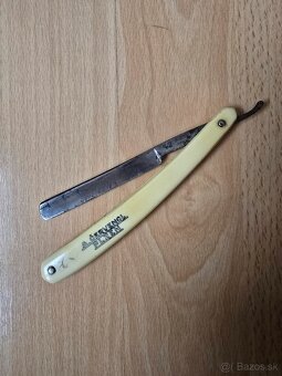 Predam britvu - 3