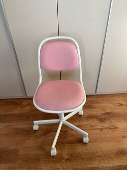 Otočná stolicka na kolieskach - 3