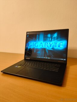 Gigabyte A16 2024 i7 16GB 512GB RTX4050 - 3